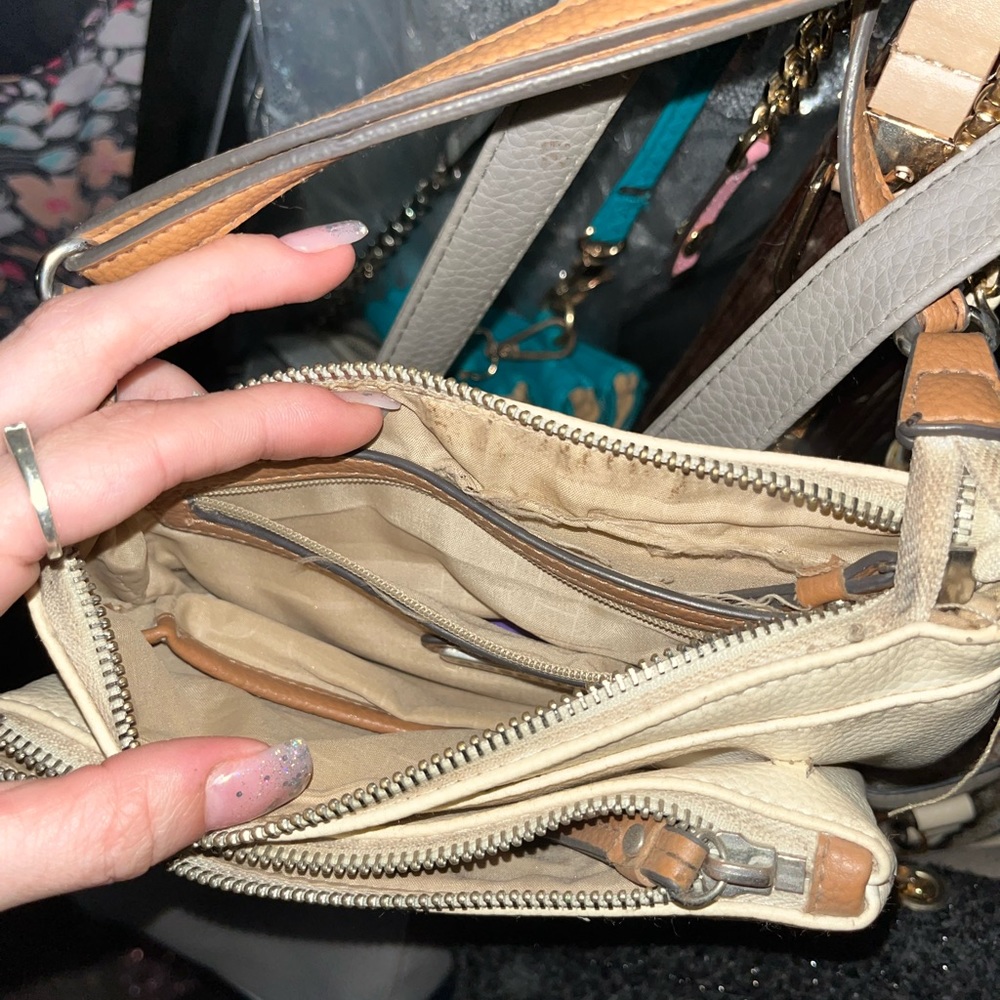 Crossbody purse